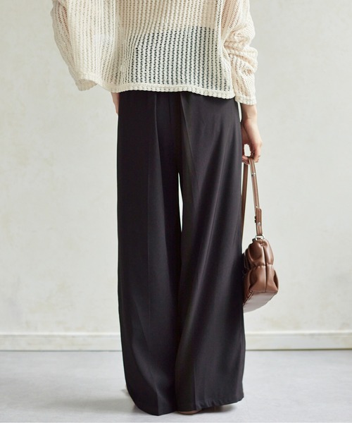 Thevon(ゼボン)の「ベルト付きハイウエストタックパンツ(スラックス・レディース・ブラック/ブラウン/グレイッシュベージュ/アイボリー/ベージュ/チャコールグレー/グリーン/カーキ/イエロー・FREE/TM/S)」の21枚目の写真