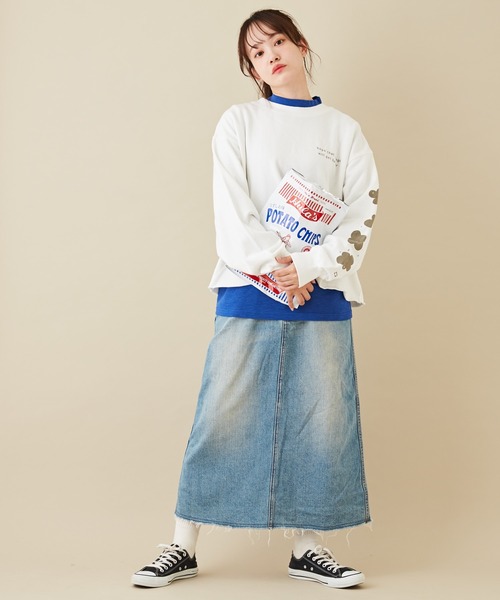 CUBE SUGAR（キューブシュガー）の「グラフィックバックプリントプルオーバースウェット（スウェット・レディース・ホワイト/ピンク/ベージュ/ブルー/マルチ・M）」の6枚目の写真