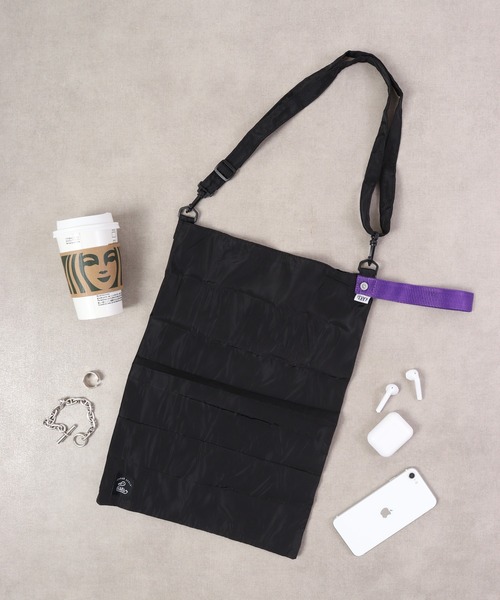KAKSI(カクシ)の「KAKSI ショルダーエコBAG L(エコバッグ/サブバッグ・メンズ・ブラック系/グレー系/カーキ系/ネイビー系・FREE)」の1枚目の写真