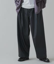 LUCY | LUCY/【23年秋冬新作】フェイクレザーワイドストレートスラックス(スラックス)
