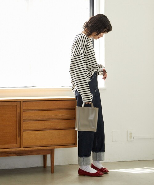 FREAK'S STORE（フリークスストア）の「限定展開　MACOBER×FREAK'S STORE/マコバー　オーバーサイズ バスクボーダー ロングスリーブTシャツ（ビッグシルエット/ロンT）（Tシャツ/カットソー・レディース・ネイビー/ブラック/パープル/レッド・ﾌﾘ-）」の9枚目の写真