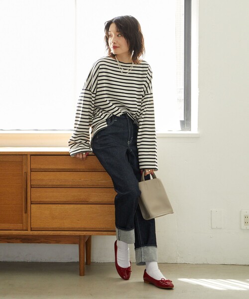 FREAK'S STORE（フリークスストア）の「限定展開　MACOBER×FREAK'S STORE/マコバー　オーバーサイズ バスクボーダー ロングスリーブTシャツ（ビッグシルエット/ロンT）（Tシャツ/カットソー・レディース・ネイビー/ブラック/パープル/レッド・ﾌﾘ-）」の11枚目の写真