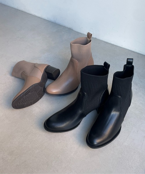 Thevon(ゼボン)の「ニット切替ショートブーツ(ブーツ・レディース・ベージュ/ブラック・MEDIUM/LARGE)」の1枚目の写真
