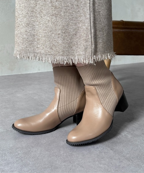 Thevon(ゼボン)の「ニット切替ショートブーツ(ブーツ・レディース・ベージュ/ブラック・MEDIUM/LARGE)」の3枚目の写真