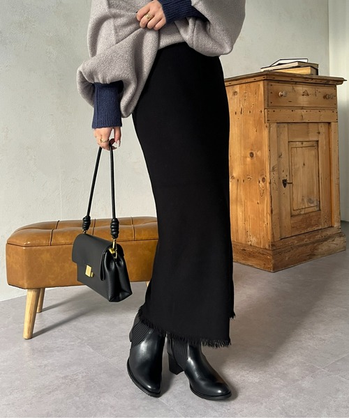 Thevon(ゼボン)の「ニット切替ショートブーツ(ブーツ・レディース・ベージュ/ブラック・MEDIUM/LARGE)」の13枚目の写真