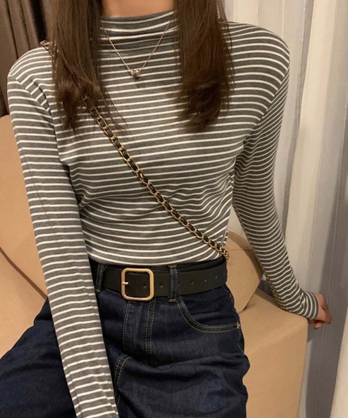 Girly Doll(ガーリードール)の「2type タートルネック・ハイネックボーダーカットソー(Tシャツ/カットソー・レディース・ブラック系その他/グレー/グレー系その他/ブラック/ホワイト系その他/ホワイト・FREE)」の6枚目の写真