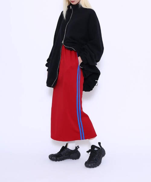 PUNYUS（プニュズ）の「ジャージスカート（スカート・レディース・レッド/ブラック・2/1/3/4）」の12枚目の写真