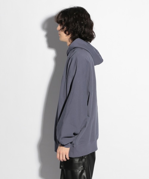 HARE（ハレ）の「HAREロゴBIGドルマンパーカー(HARE)（パーカー・メンズ・ホワイト/パープル/ブラック・MEDIUM/SMALL）」の12枚目の写真