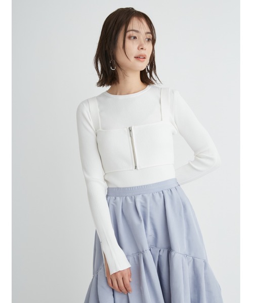emmi(エミ)の「【emmi atelier】LENZING(TM) ECOVERO(TM)ニットビスチェ(ニット/セーター・レディース・ホワイト/グレー・FREE)」の4枚目の写真