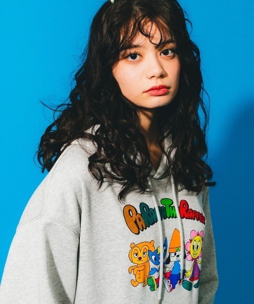 sevens（セブンズ）の「パラッパラッパー　グラフィックプリントフードパーカー(se)（パーカー・メンズ・グレー/ブラック/オレンジ・LARGE）」の7枚目の写真