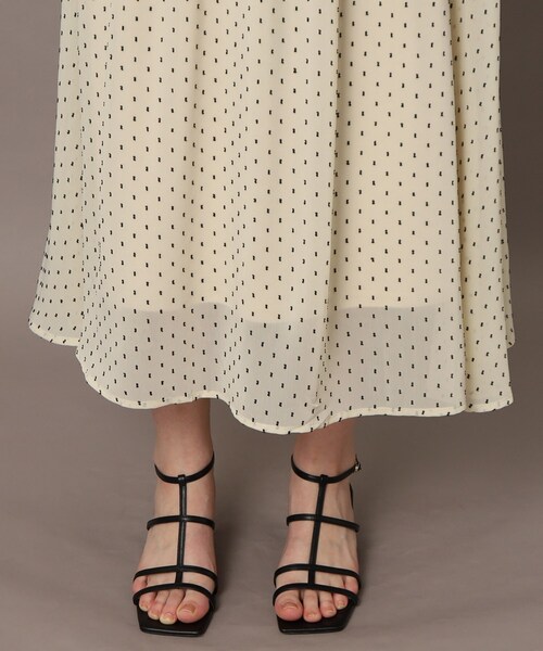 DRESSTERIOR（ドレステリア）の「◆【洗える／スタイルアップ】ドットカットジャカードハーフスリーブワンピース（ワンピース・レディース・ライトベージュ/ブラック・36/34/38）」の8枚目の写真