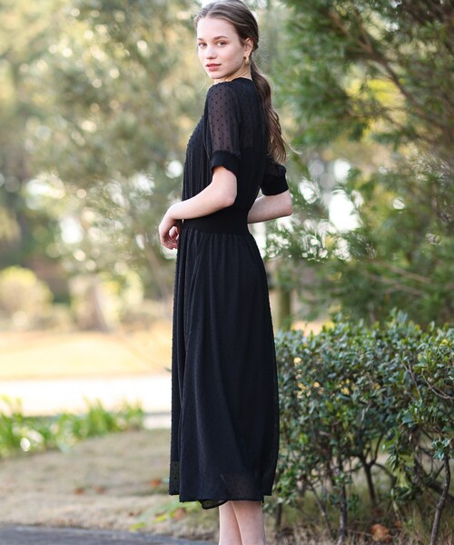 綿フラワージャカード ハーフスリーブワンピース DRESSTERIOR（ドレステリア）の「◇【洗える／スタイルアップ】ドット