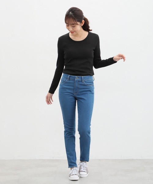 Honeys(ハニーズ)の「オーガニックUネックTシャツ(Tシャツ/カットソー・レディース・オフホワイト/ブラック/グレー系その他/ホワイト×ブラック/ベージュ×ブラック・M/L/LL)」の11枚目の写真