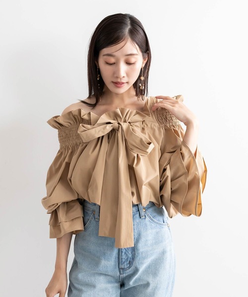 RANDA（ランダ）の「マルチウェイシャーリングブラウス（シャツ/ブラウス・レディース・ミント/ホワイト/ベージュ/ネイビー・FREE）」の3枚目の写真