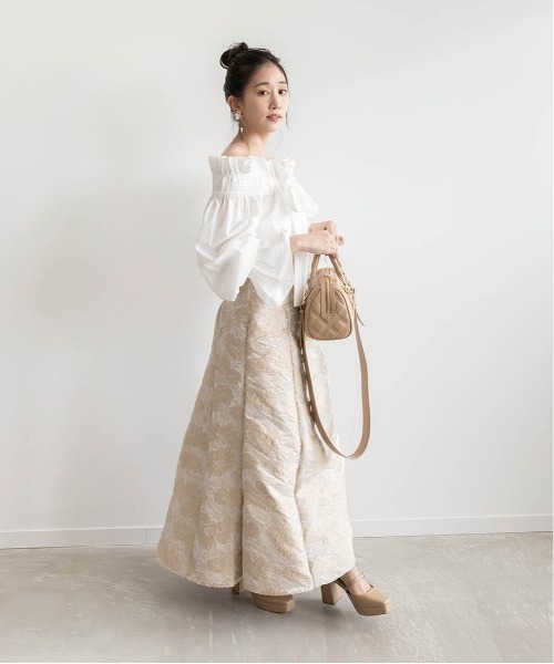 RANDA（ランダ）の「マルチウェイシャーリングブラウス（シャツ/ブラウス・レディース・ミント/ホワイト/ベージュ/ネイビー・FREE）」の9枚目の写真