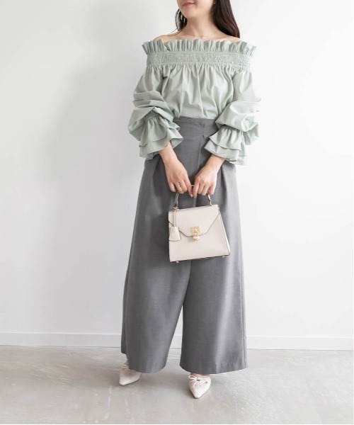 RANDA（ランダ）の「マルチウェイシャーリングブラウス（シャツ/ブラウス・レディース・ミント/ホワイト/ベージュ/ネイビー・FREE）」の17枚目の写真