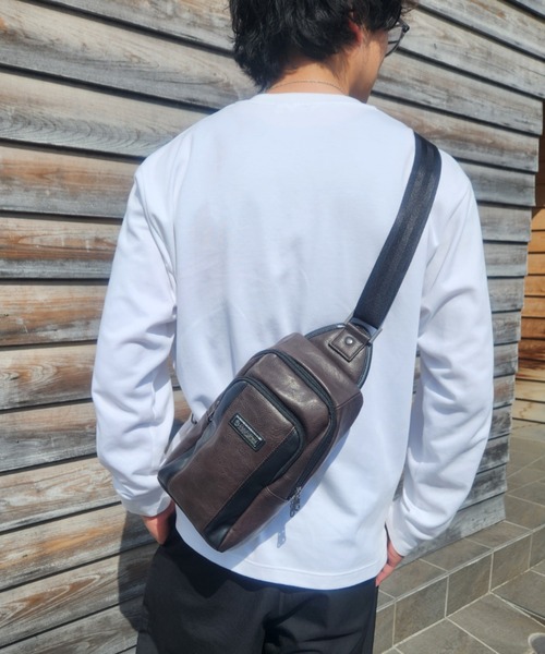 PRO-SPERITY（プロスペリティ）の「PRO-SPERITY別注 多機能 ボディバッグ チェストバッグ スリングバッグ（ショルダーバッグ・メンズ・ネイビー/ダークブラウン/ブラック・FREE）」の9枚目の写真