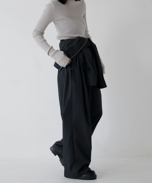 hellam（へラム）の「ナイロンジャンプスーツ（サロペット/オーバーオール・レディース・グレイッシュベージュ/ブラック・FREE）」の15枚目の写真