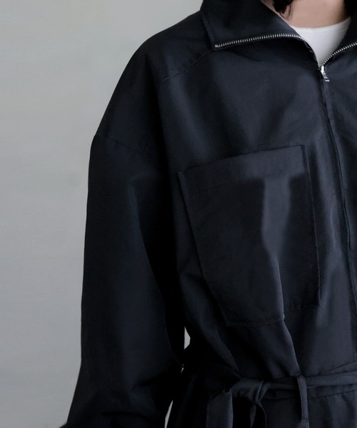 hellam（へラム）の「ナイロンジャンプスーツ（サロペット/オーバーオール・レディース・グレイッシュベージュ/ブラック・FREE）」の16枚目の写真