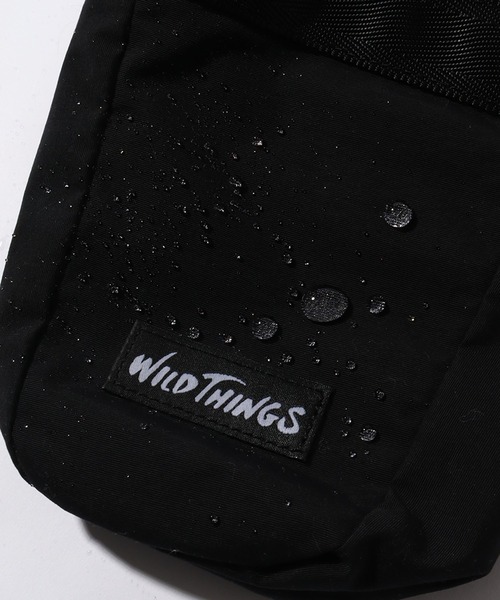 WILD THINGS(ワイルドシングス)の「【WILD THINGS/ワイルドシングス】DELFY fabric ワンポイントロゴ チョークミニショルダーバッグ(ショルダーバッグ・メンズ・ブラック/パープル/レッド/ターコイズブルー・FREE)」の10枚目の写真