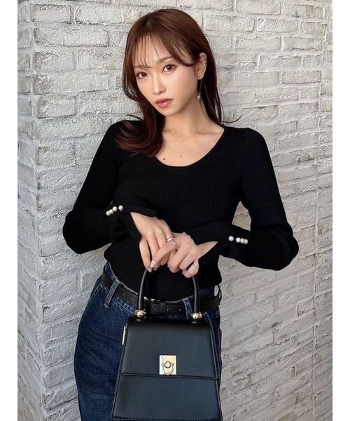 RESEXXY（リゼクシー）の「パールスリーブリブニットトップス（ニット/セーター・レディース・ブルー/ブラック/ホワイト・FREE）」の9枚目の写真