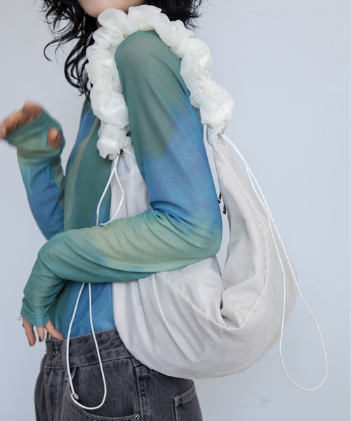 VACANCY（ヴァカンシー）の「ドロストチュールショルダーバッグ（ショルダーバッグ・レディース・ベージュ/アイボリー/グレー・FREE）」の2枚目の写真