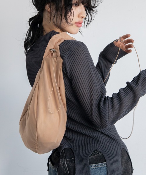 VACANCY（ヴァカンシー）の「ドロストチュールショルダーバッグ（ショルダーバッグ・レディース・ベージュ/アイボリー/グレー・FREE）」の14枚目の写真