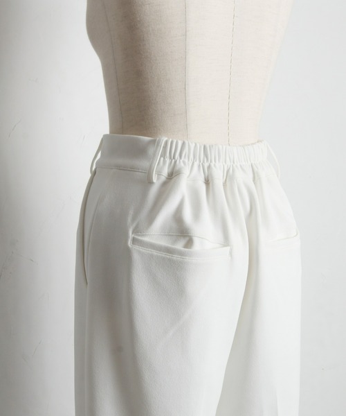 &. NOSTALGIA（アンドドットノスタルジア）の「【ZOZO限定】@reeechan419コラボ テーパードパンツ ★TALLサイズあり（その他パンツ・レディース・オフホワイト/ブラック・TALL/M）」の21枚目の写真