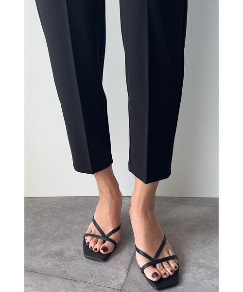 &. NOSTALGIA（アンドドットノスタルジア）の「【ZOZO限定】@reeechan419コラボ テーパードパンツ ★TALLサイズあり（その他パンツ・レディース・オフホワイト/ブラック・TALL/M）」の11枚目の写真