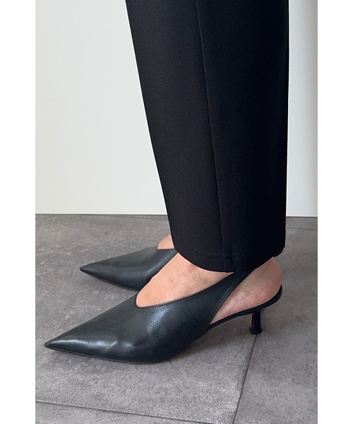 &. NOSTALGIA（アンドドットノスタルジア）の「【ZOZO限定】@reeechan419コラボ テーパードパンツ ★TALLサイズあり（その他パンツ・レディース・オフホワイト/ブラック・TALL/M）」の3枚目の写真