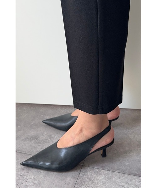 &. NOSTALGIA（アンドドットノスタルジア）の「【ZOZO限定】@reeechan419コラボ テーパードパンツ ★TALLサイズあり（その他パンツ・レディース・オフホワイト/ブラック・TALL/M）」の4枚目の写真