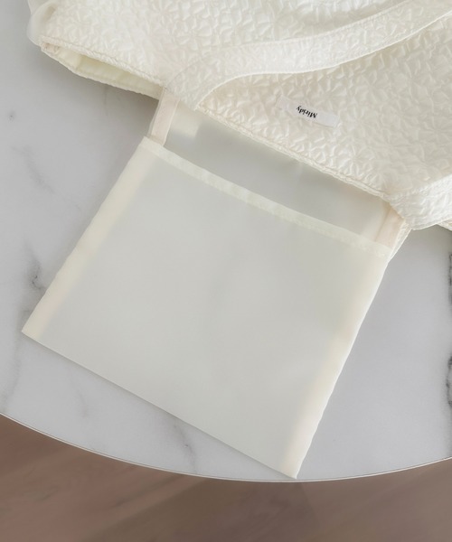 Miridy(ミリディー)の「推し活【オシイロ】フリルジャガードトートバッグ(トートバッグ・レディース・ホワイト/ピンク/イエロー/ブルー・FREE)」の13枚目の写真