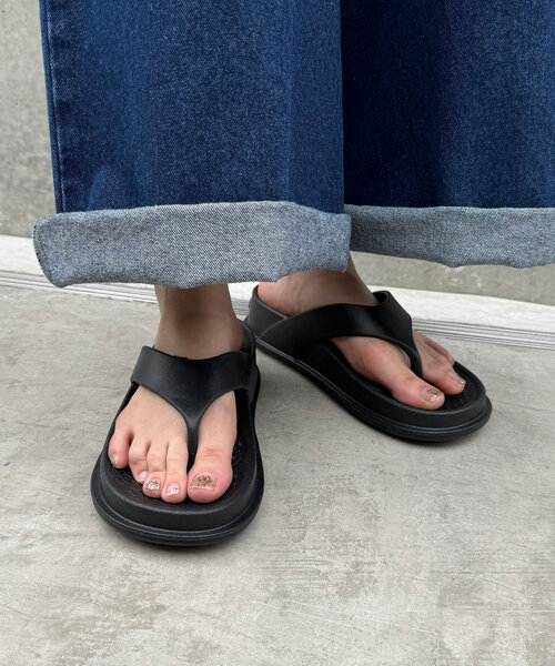 CIAOPANIC（チャオパニック）の「【CARIGA/カリガ】Flip Sandals/フリップサンダル（サンダル・レディース・ブラック/ベージュ/ホワイト・36/38/44/46/40）」の2枚目の写真