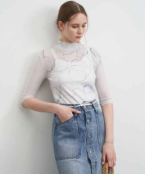 ELOOPS(イーループス)の「【ELOOPS】バッブルモチーフプリントシアートップス(Tシャツ/カットソー・レディース・オフホワイト・S/M/L)」の3枚目の写真