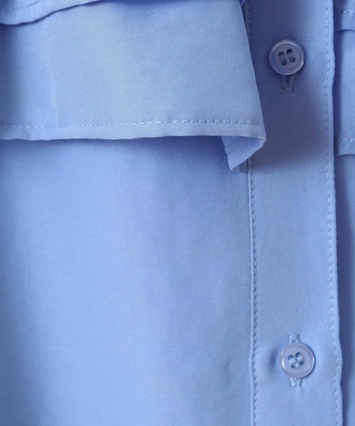 31 Sons de mode(トランテアン ソン ドゥ モード)の「オフショルフリルブラウス(シャツ/ブラウス・レディース・ブラック/サックスブルー/オフホワイト・36)」の12枚目の写真