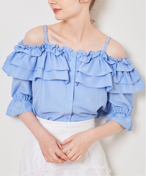 31 Sons de mode(トランテアン ソン ドゥ モード)の「オフショルフリルブラウス(シャツ/ブラウス・レディース・ブラック/サックスブルー/オフホワイト・36)」の22枚目の写真