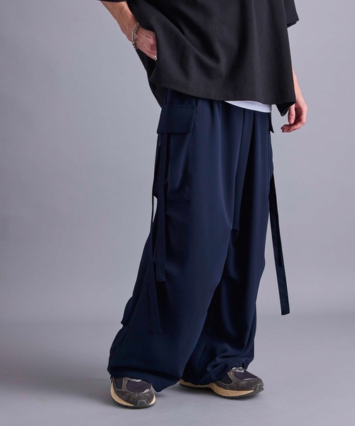 JUNRED(ジュンレッド)の「【 セットアップ対応 】ドレープツイルパラシュートパンツ(カーゴパンツ・メンズ・ネイビー/ブラック/グレー系その他/ベージュ系その他・L/M/S)」の4枚目の写真