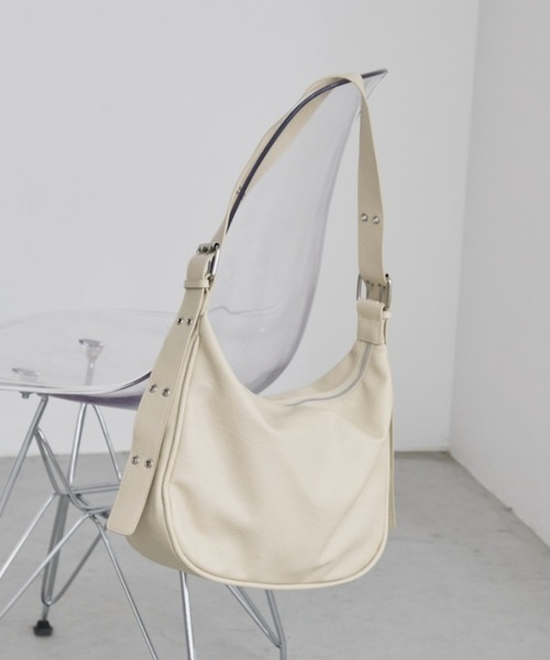 Aunt Marie's（アントマリーズ）の「ダブルリングベルトビンテージライクショルダー/ハンドバッグ（ショルダーバッグ・レディース・ブラック/カーキ/シルバー/アイボリー・FREE）」の13枚目の写真