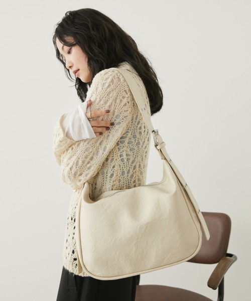 Aunt Marie's（アントマリーズ）の「ダブルリングベルトビンテージライクショルダー/ハンドバッグ（ショルダーバッグ・レディース・ブラック/カーキ/シルバー/アイボリー・FREE）」の12枚目の写真