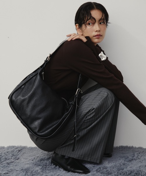 Aunt Marie's（アントマリーズ）の「ダブルリングベルトビンテージライクショルダー/ハンドバッグ（ショルダーバッグ・レディース・ブラック/カーキ/シルバー/アイボリー・FREE）」の20枚目の写真