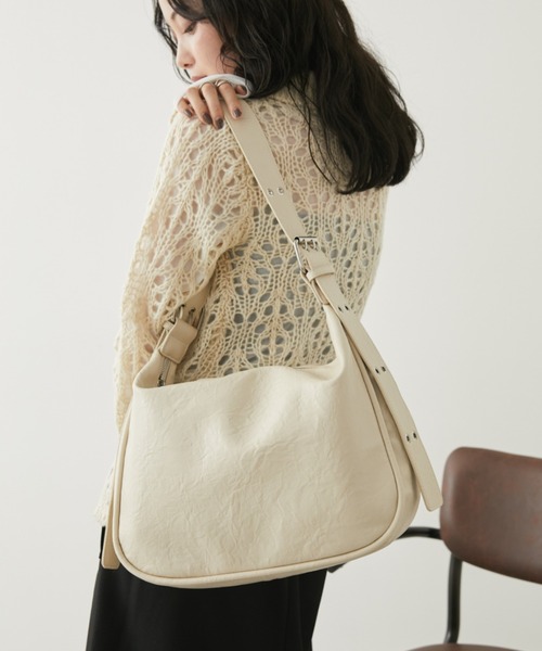 Aunt Marie's（アントマリーズ）の「ダブルリングベルトビンテージライクショルダー/ハンドバッグ（ショルダーバッグ・レディース・ブラック/カーキ/シルバー/アイボリー・FREE）」の11枚目の写真