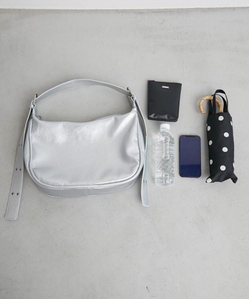 Aunt Marie's（アントマリーズ）の「ダブルリングベルトビンテージライクショルダー/ハンドバッグ（ショルダーバッグ・レディース・ブラック/カーキ/シルバー/アイボリー・FREE）」の10枚目の写真