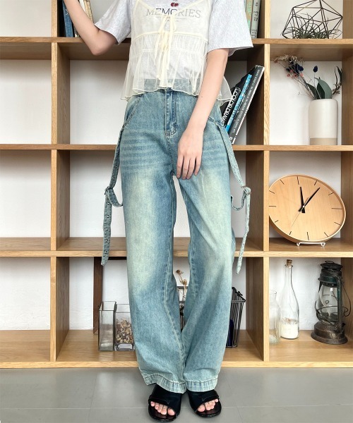 Rejoule（リジュール）の「サイドベルト付きヴィンテージルーズデニムパンツ（デニムパンツ・レディース・ライトブルー・S/M）」の7枚目の写真