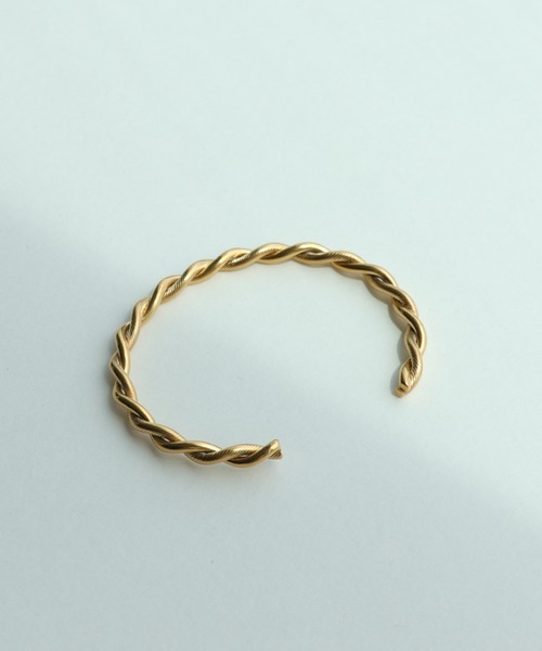 Three Four Time（ｽﾘｰﾌｫｰﾀｲﾑ）の「スクリューステンレスバングル（バングル/リストバンド・レディース・シルバー/ゴールド・FREE）」の5枚目の写真