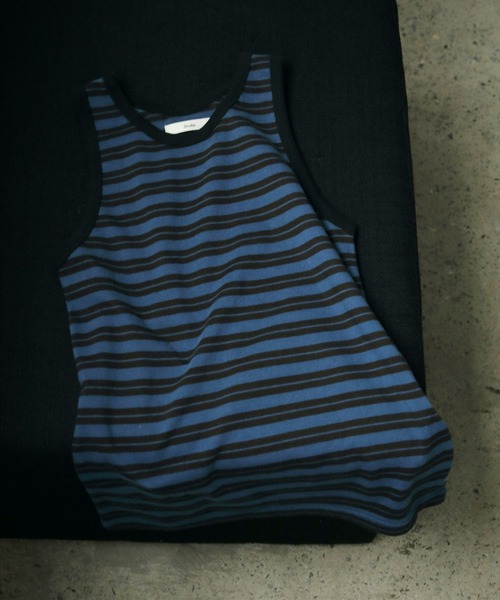 anuke(アンヌーク)の「Multi Border Tanktop(タンクトップ・レディース・ネイビー/ブラウン・FREE)」の4枚目の写真