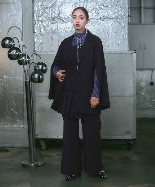 HARE（ハレ）の「2WAYヴィンテージジャガードビスチェ(HARE)（ベスト・レディース・ブラック/バーガンディー・FREE）」の3枚目の写真