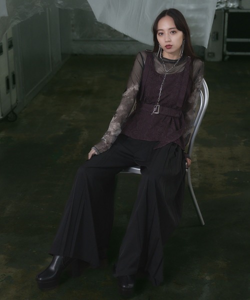 HARE（ハレ）の「2WAYヴィンテージジャガードビスチェ(HARE)（ベスト・レディース・ブラック/バーガンディー・FREE）」の5枚目の写真