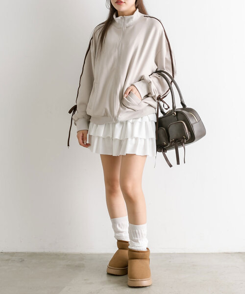 OLIVE des OLIVE（オリーブデオリーブ）の「袖リボントラックジャケット（ジャージ・レディース・アイボリー/サックスブルー/ブラック/グレイッシュベージュ/ブラウン・FREE）」の22枚目の写真