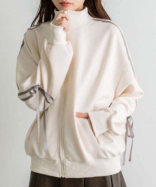 OLIVE des OLIVE（オリーブデオリーブ）の「袖リボントラックジャケット（ジャージ・レディース・アイボリー/サックスブルー/ブラック/グレイッシュベージュ/ブラウン・FREE）」の10枚目の写真