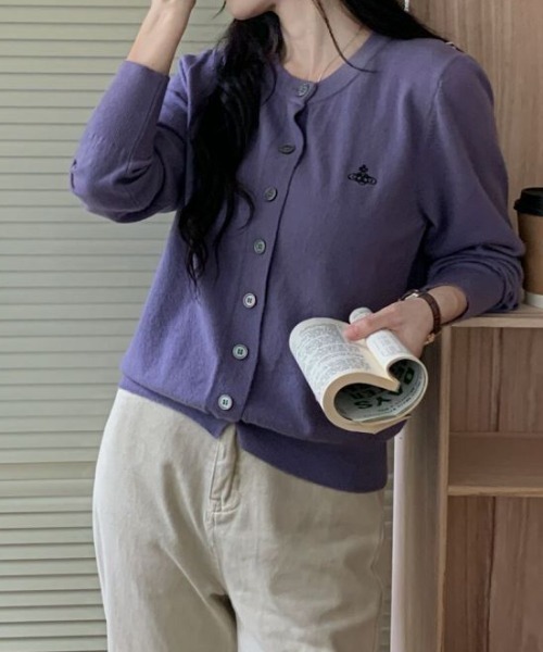 Diosfront（ディオスフロント）の「ワンポイント刺繍クルーネックニットカーディガン（カーディガン/ボレロ・レディース・アイボリー/グレー/ブラック/パープル/ベージュ・FREE）」の14枚目の写真